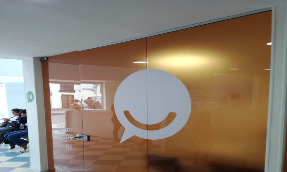 COLVENTANAR-CLINICA-SONRIA-VIDRIO