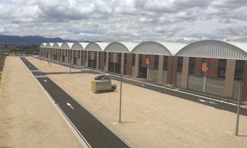 COLVENTANAR-EL-PINO-SIBERIA-FACHADA