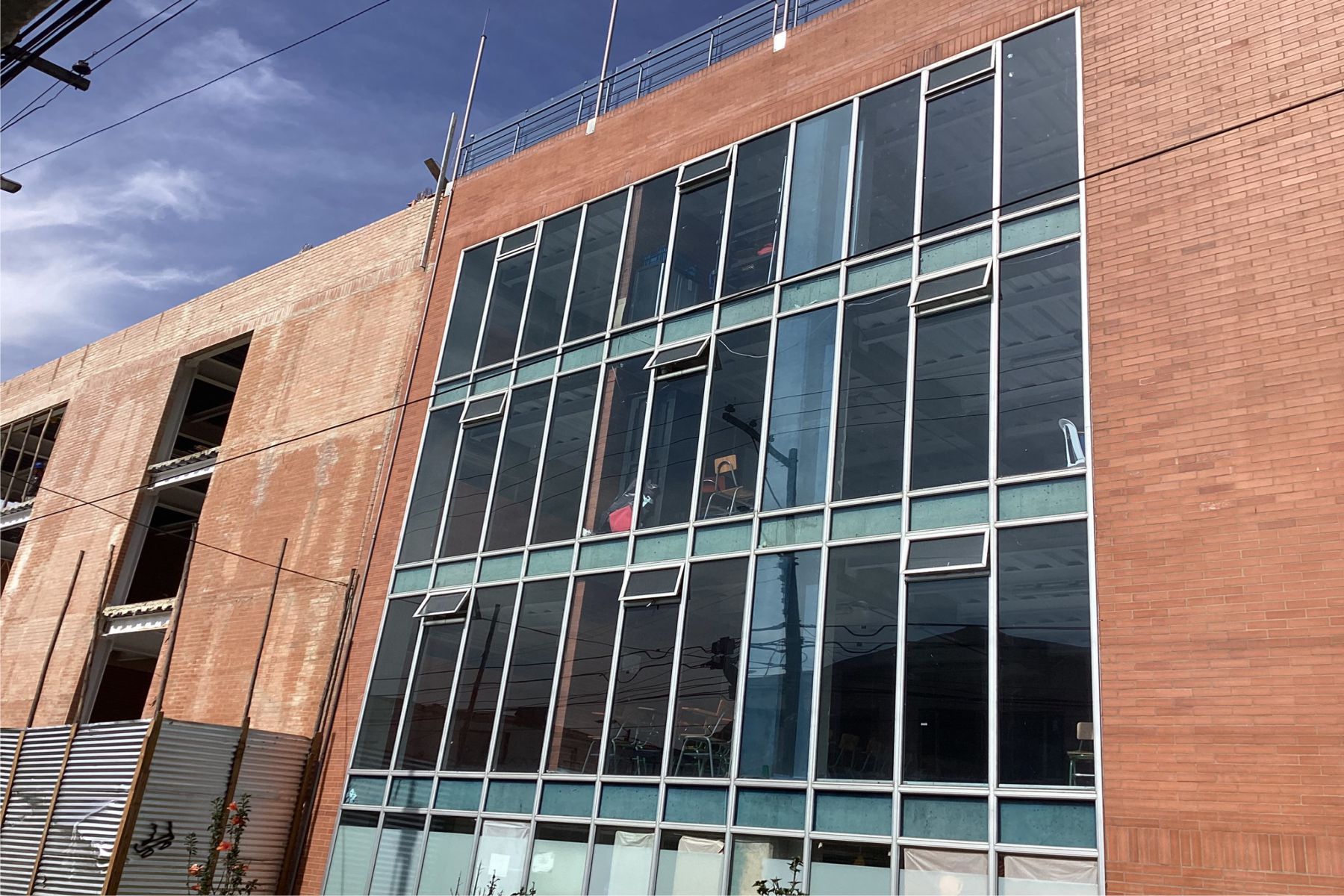 4-COLVENTANAR-GIMNASIO-MODERNO-CASTILLA-VENTANA-PROYECTANTE-P65