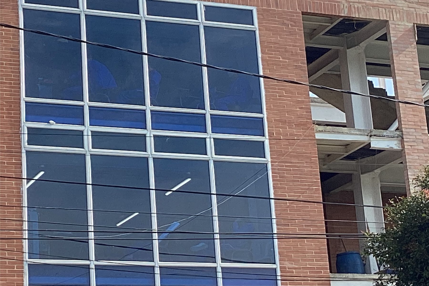 9-COLVENTANAR-GIMNASIO-MODERNO-CASTILLA-VENTANA-PROYECTANTE-P65