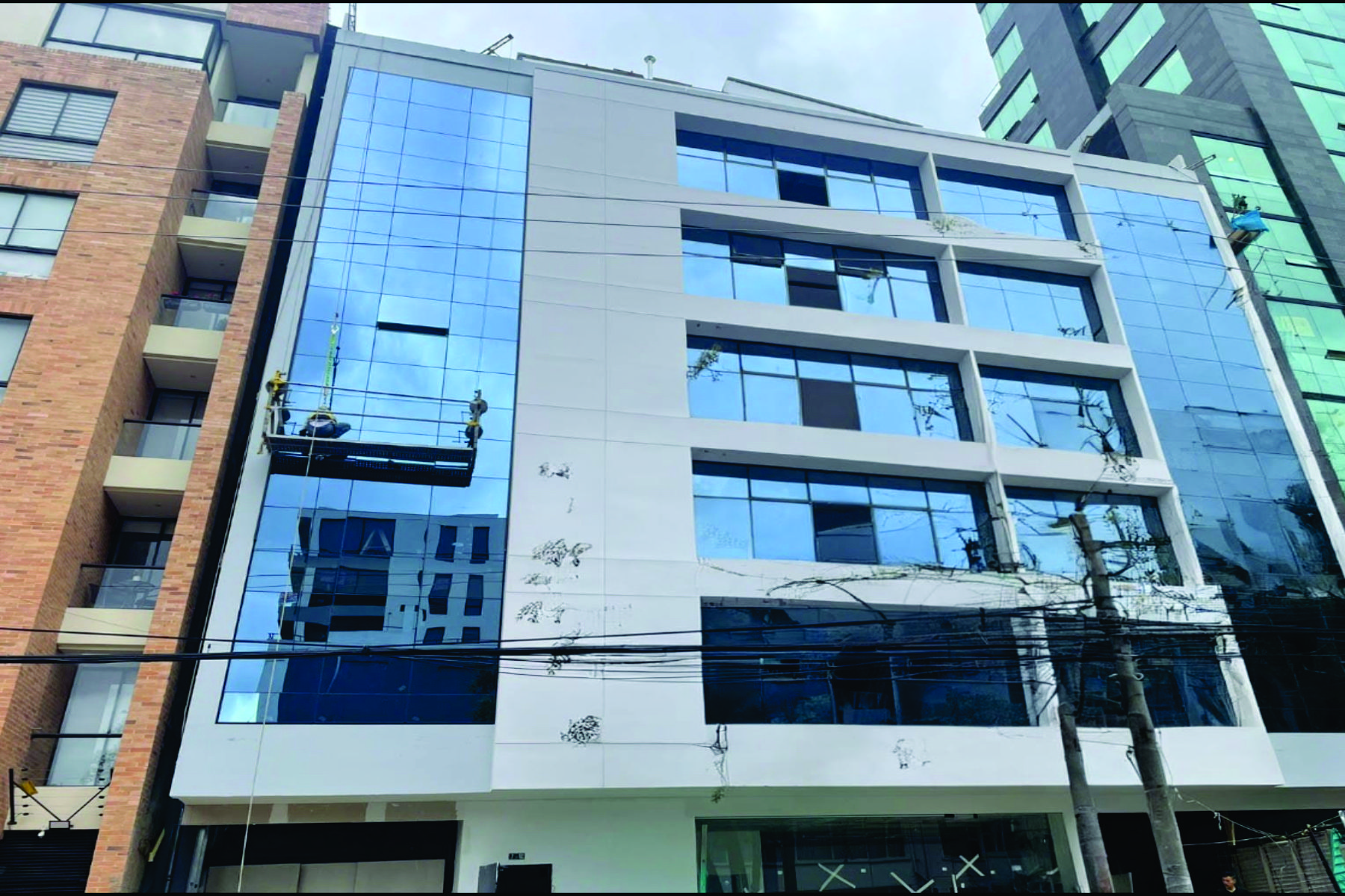 colventanar-san-angel-medical-center-fachada-clinica